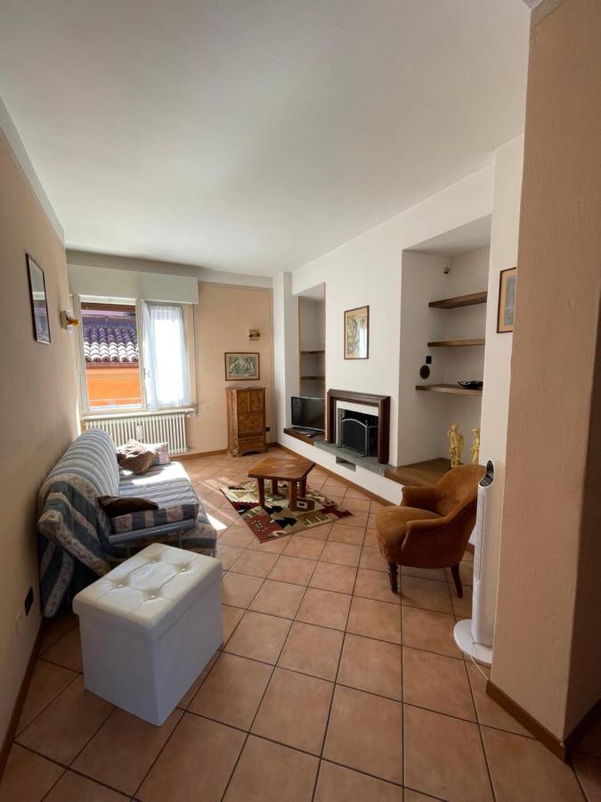 Apartamento La Casa Dei Sogni Intra Exterior foto