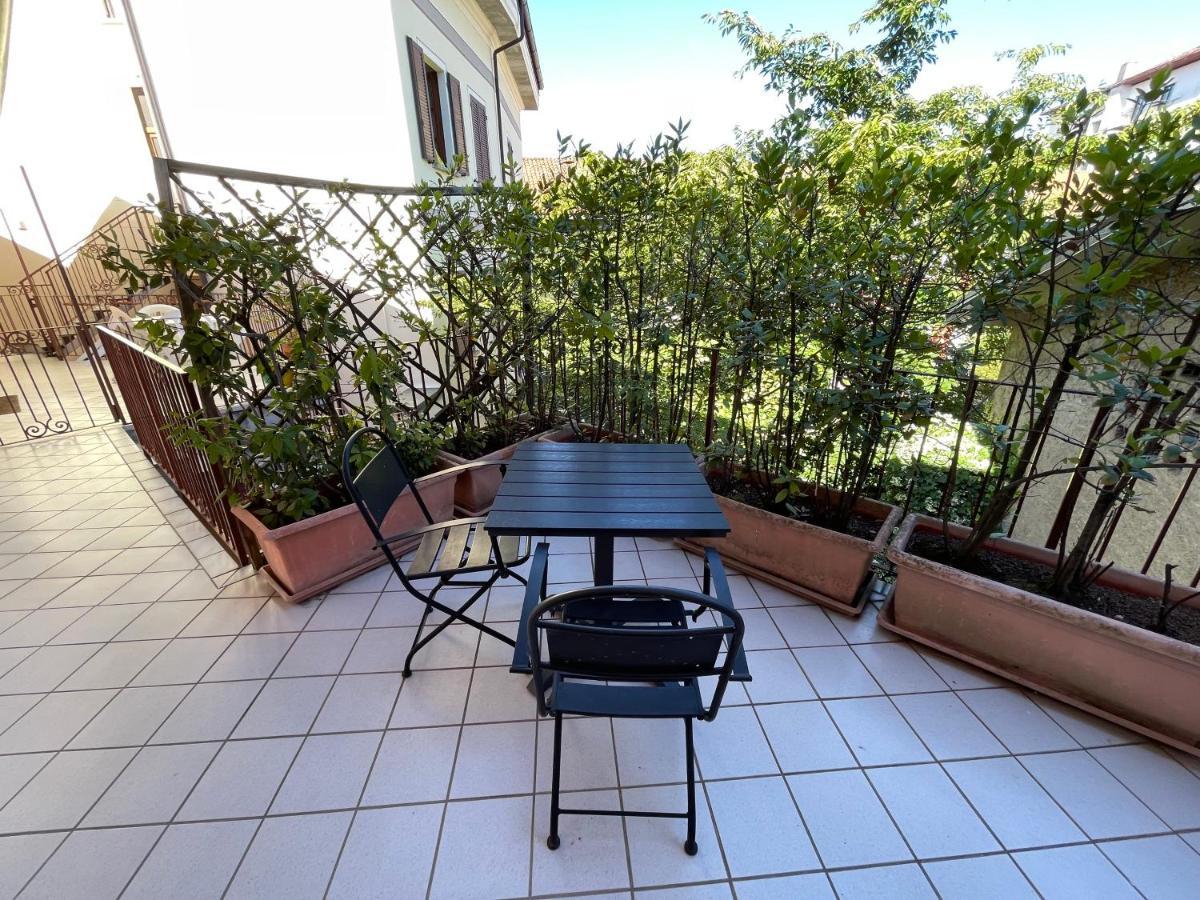 Apartamento La Casa Dei Sogni Intra Exterior foto